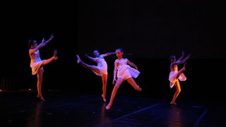 HNK Zadar: 5. Zadarski plesni festival u organizaciji Plesne udruge Gesta okupio je više od 260 plesača HNK Zadar: 5. Zadarski plesni festival u organizaciji Plesne udruge Gesta okupio je više od 260 plesača