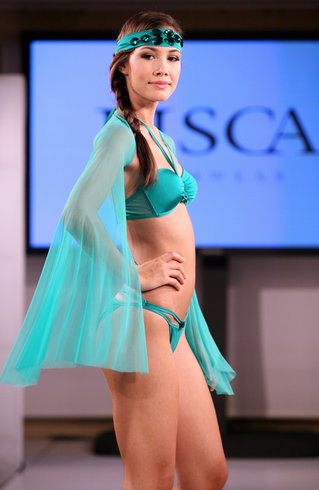 Zagreb, 240810
Modna revija Lisce u hotelu Internacional.
Na slici manekenka Jelena Glisic.
Foto: Biljana Gaurina / CROPIX