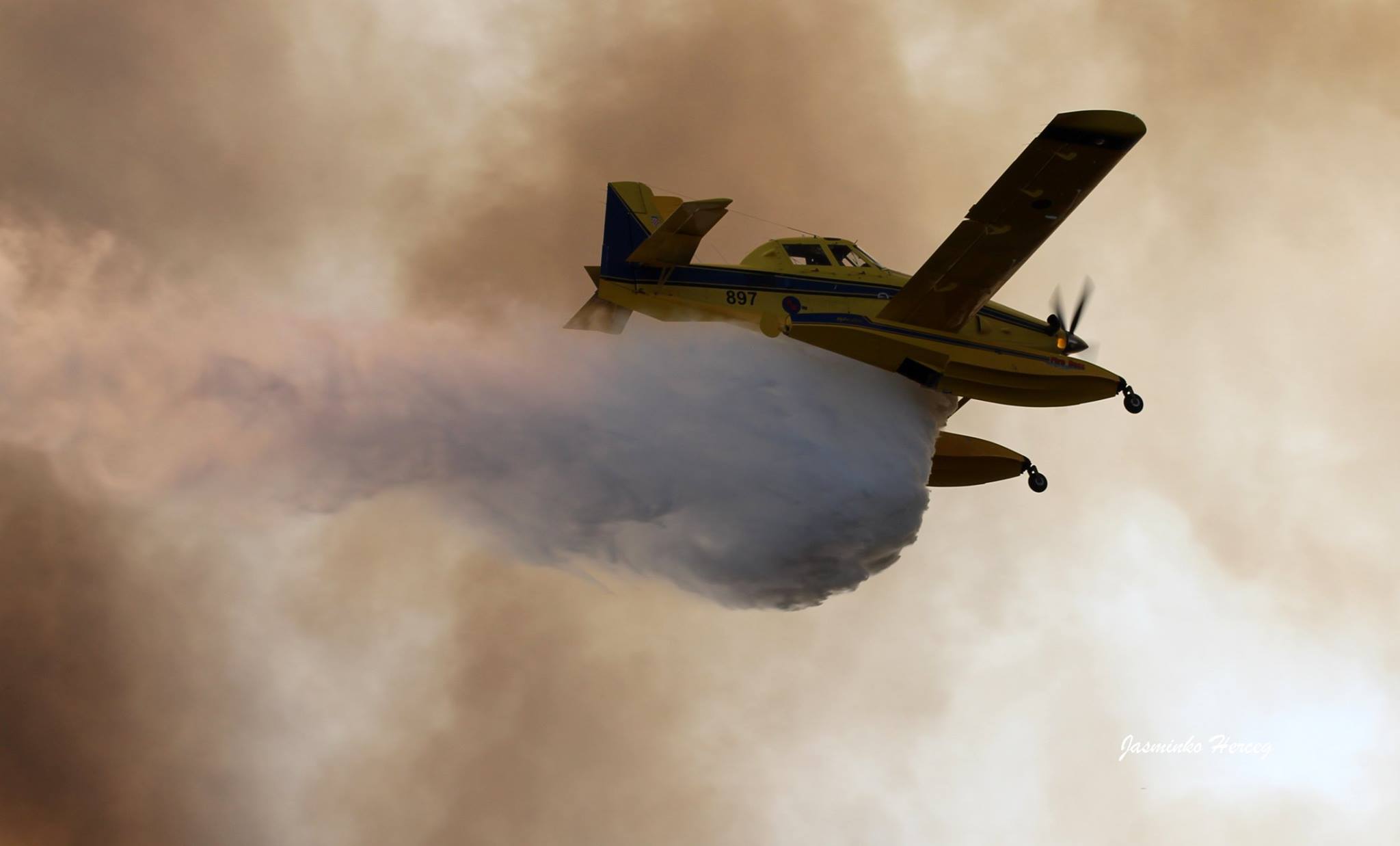 Lokaliziran požar kod Košljuna na otoku Pagu Lokaliziran požar kod Košljuna na otoku Pagu