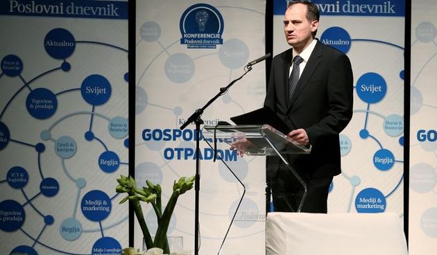 Konferencija Gospodarenje otpadom u organizaciji Poslovnog dnevnika. Ministar Slaven Dobrovic. Photo: Dalibor Urukalovic/PIXSELL
