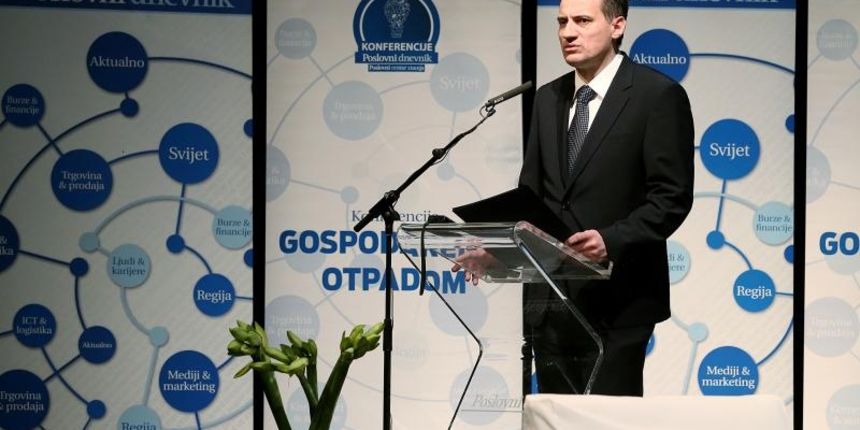 Konferencija Gospodarenje otpadom u organizaciji Poslovnog dnevnika. Ministar Slaven Dobrovic. Photo: Dalibor Urukalovic/PIXSELL