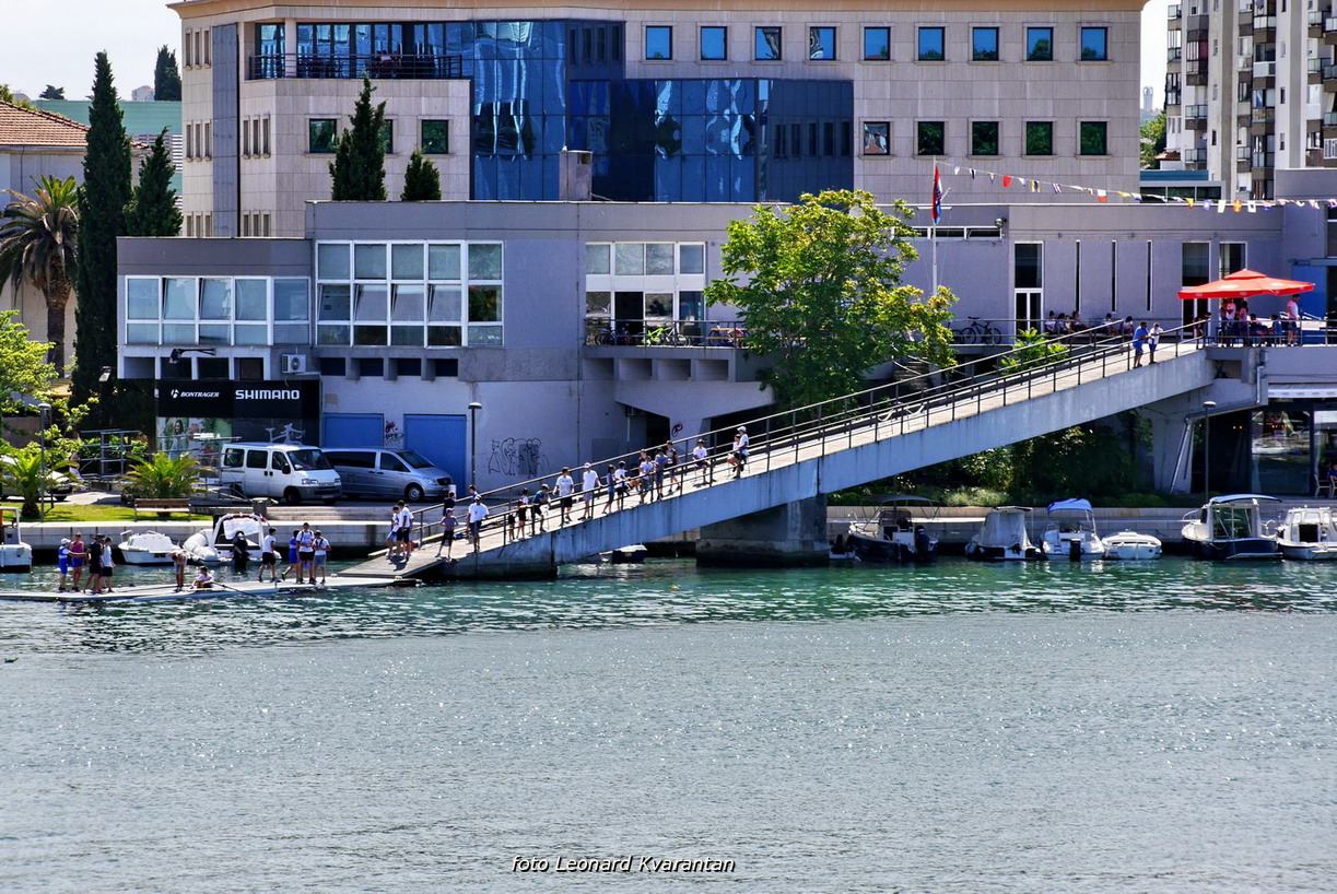 U uvali Jazine održana 3. regata veslačkog mini kupa Dalmacije U uvali Jazine održana 3. regata veslačkog mini kupa Dalmacije