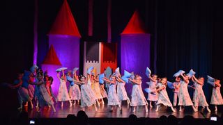 Plesna udruga Gesta: Bajka.hr