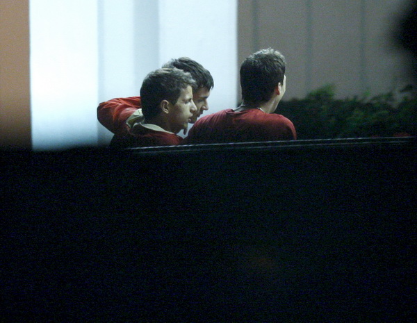 Rovinj, Funtana, 091009.
Pripreme nogometne reprezentacije za kvalifikacijski susret sa Kazahstanom za SP 2010 u Juznoj Africi.
Hrvatski reprezentativci u vecernjem izlasku u tridesetak kilometara udaljenom mjestu Funtana u konobi More. Izlazak je tr Rovinj, Funtana, 091009.
Pripreme nogometne reprezentacije za kvalifikacijski susret sa Kazahstanom za SP 2010 u Juznoj Africi.
Hrvatski reprezentativci u vecernjem izlasku u tridesetak kilometara udaljenom mjestu Funtana u konobi More. Izlazak je tr