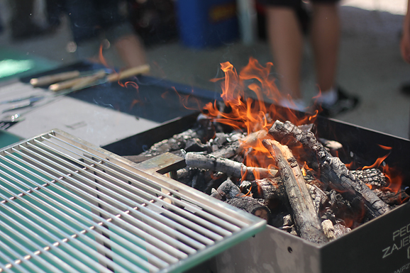 Prvenstvo u roštiljanju na zadarskoj Rivi (foto:Saša Čuka) Prvenstvo u roštiljanju na zadarskoj Rivi (foto:Saša Čuka)