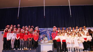 Božićna priredba OŠ Smiljevac Božićna priredba OŠ Smiljevac