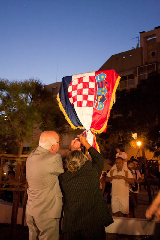 Bili Brig kod Ošk. Zadarski otoci: Svečanost imenovanja trga po D.T. Gavranu, foto: Darko Belančić