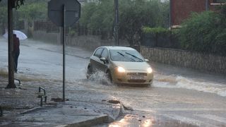 Kišna kataklizma u Zadru: poplavljen cijeli grad