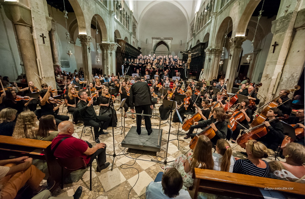 Zadarski komorni orkestar: Beethovenova Deveta simfonija u katedrali Sv. Stošije