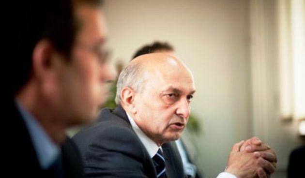isa mustafa, kosovo, premijer, pristina