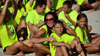 10. dm Millennium Jump na zadarskoj rivi – 3 tisuće skakača poslalo prekrasnu priču u svijet 10. dm Millennium Jump na zadarskoj rivi – 3 tisuće skakača poslalo prekrasnu priču u svijet