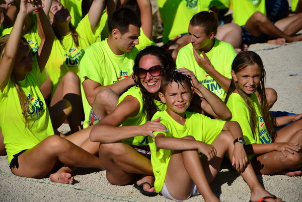 10. dm Millennium Jump na zadarskoj rivi – 3 tisuće skakača poslalo prekrasnu priču u svijet 10. dm Millennium Jump na zadarskoj rivi – 3 tisuće skakača poslalo prekrasnu priču u svijet