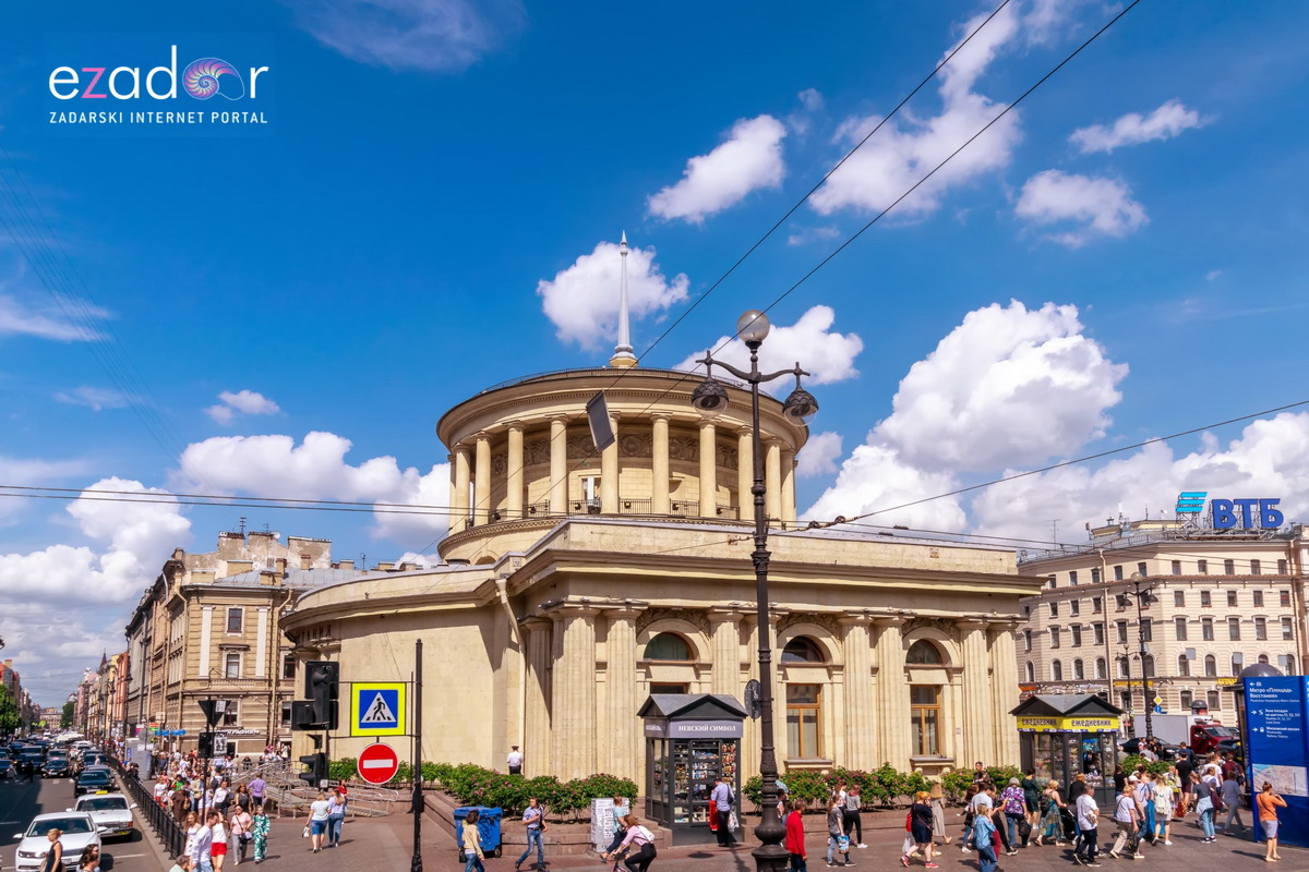 Đir po čudesno lijepom St. Petersburgu Đir po čudesno lijepom St. Petersburgu