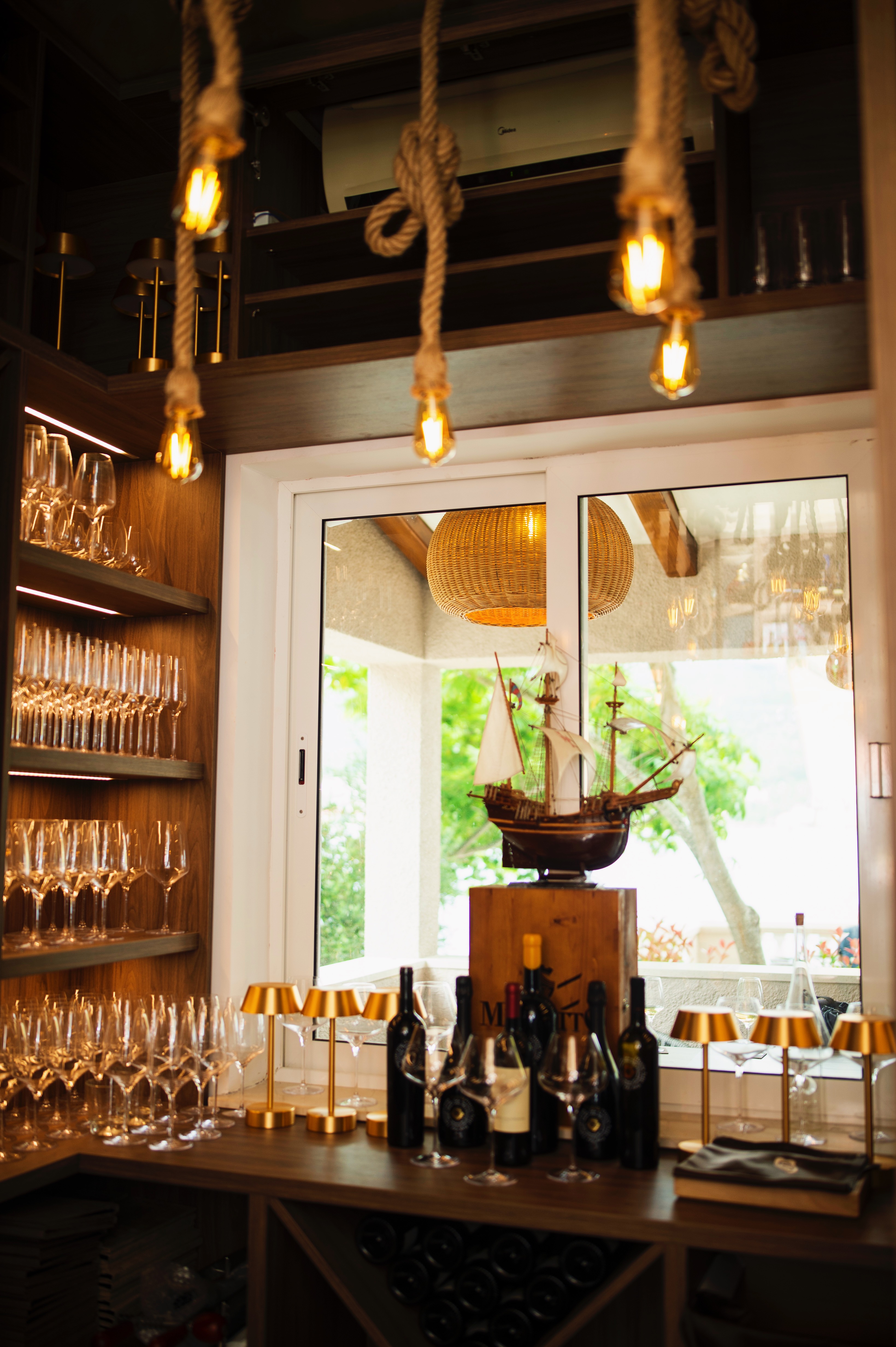 Restoran Lazaret na otoku Ošljaku, savršeno mjesto za bijeg od svakodnevice Restoran Lazaret na otoku Ošljaku, savršeno mjesto za bijeg od svakodnevice