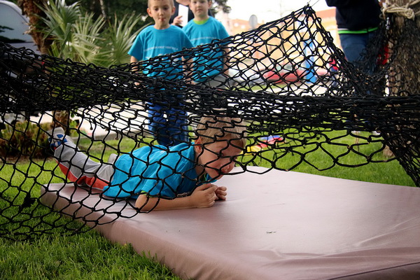 Sportska manifestacija za djecu “1000 koraka kroz 1000 ulica” SŠ “Loptica” Sportska manifestacija za djecu “1000 koraka kroz 1000 ulica” SŠ “Loptica”