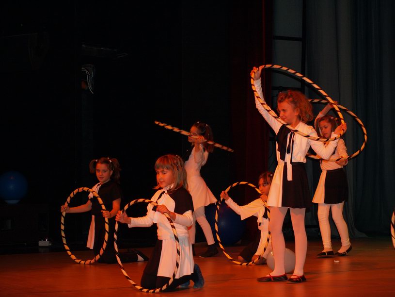 Plesno kazalisna udruga Zalet