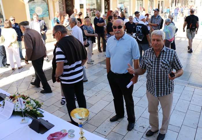 Na zadarskom Narodnom trgu najavljen Virski maraton 2016. Foto: Kažimir Škrbić/Virski list Na zadarskom Narodnom trgu najavljen Virski maraton 2016. Foto: Kažimir Škrbić/Virski list