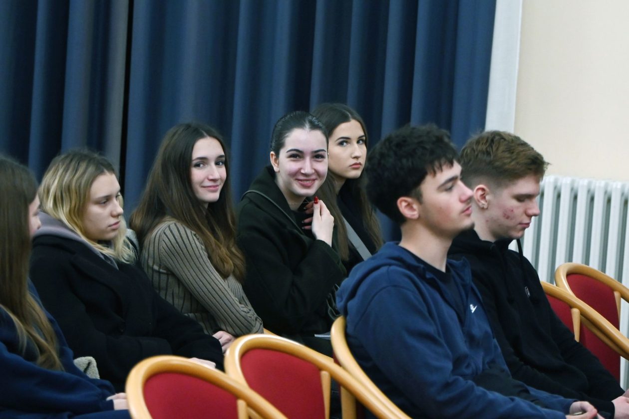 Predstavljena knjiga „Diplomatski pečat – sasvim osobno“ Predstavljena knjiga „Diplomatski pečat – sasvim osobno“