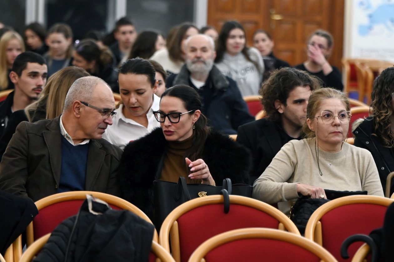 Predstavljena knjiga „Diplomatski pečat – sasvim osobno“ Predstavljena knjiga „Diplomatski pečat – sasvim osobno“