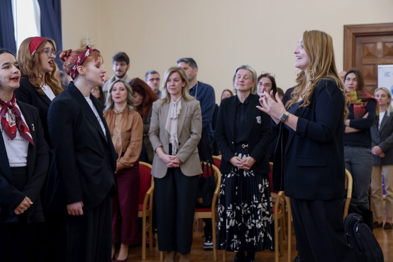 Rektor Sveučilišta u Zadru prof. dr. sc. Josip Faričić dodijelio je nagrade najboljim studentima, sportašima te akademskim i administrativnim djelatnicima. Rektor Sveučilišta u Zadru prof. dr. sc. Josip Faričić dodijelio je nagrade najboljim studentima, sportašima te akademskim i administrativnim djelatnicima.