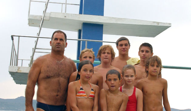 Arno Longin s mladim skakačima