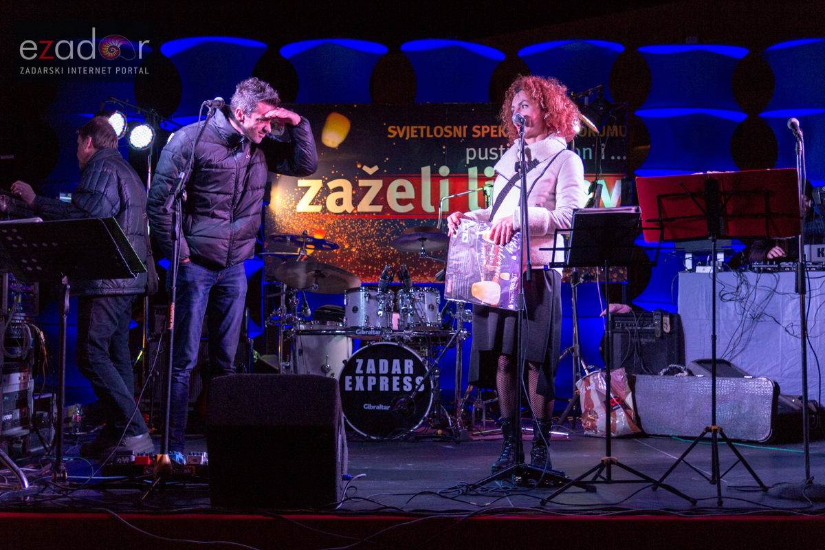 Humanitarni svjetlosni spektakl “Zaželi ljubav” na zadarskom Forumu, 18. veljače 2017. Humanitarni svjetlosni spektakl “Zaželi ljubav” na zadarskom Forumu, 18. veljače 2017.