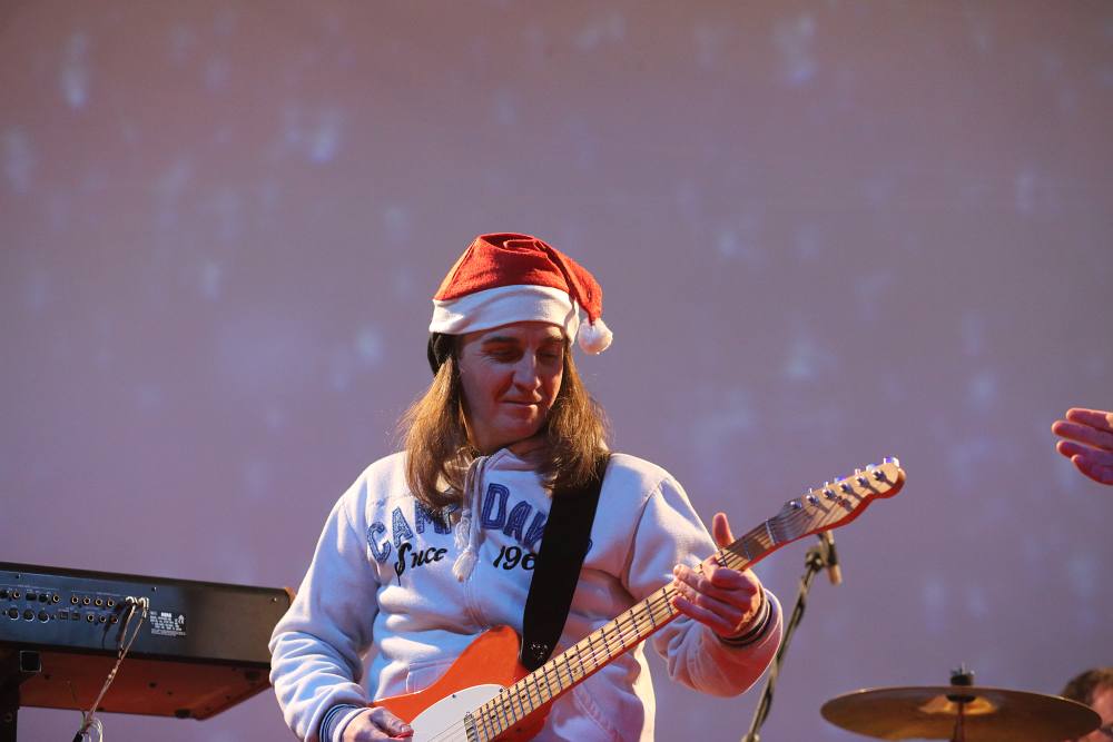 Advent na Viru: Crvena jabuka oduševila u “sniježnom” Viru Advent na Viru: Crvena jabuka oduševila u “sniježnom” Viru