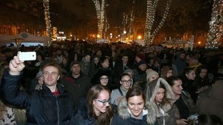 Na Zrinjevcu otvoren Advent u Zagrebu