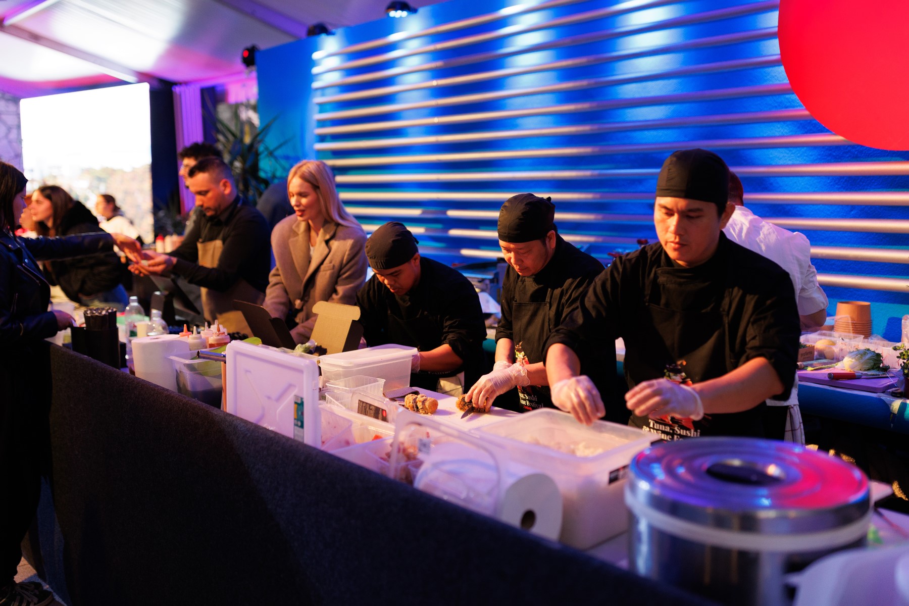 Sestre Husar na Tuna, Sushi & Wine Festivalu