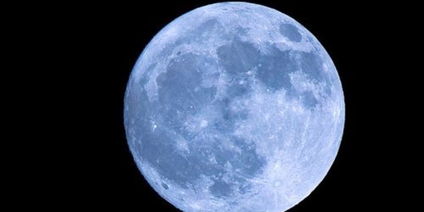 Plavi mjesec, foto: www.radiosarajevo.ba Plavi mjesec, foto: www.radiosarajevo.ba