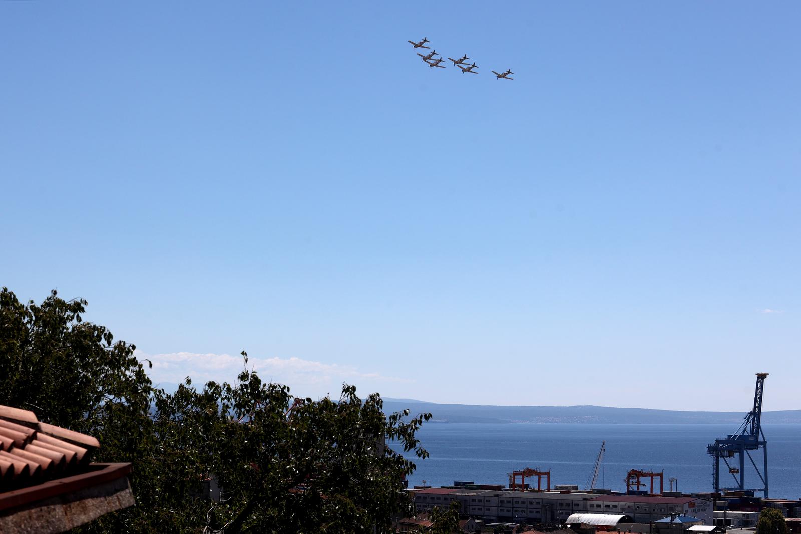 Krila Oluje slave 18. rođendan preletom preko 18 gradova na obali Krila Oluje slave 18. rođendan preletom preko 18 gradova na obali