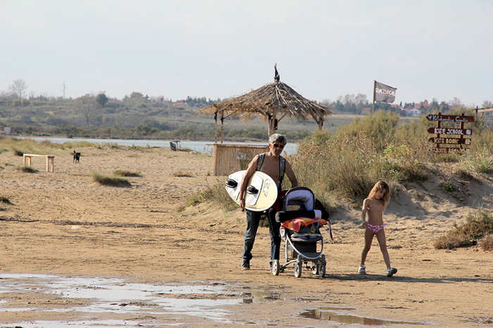 Nedjeljni đir ninskom plažom Ždrijac Nedjeljni đir ninskom plažom Ždrijac