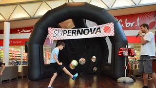 Supernova: Nogometno ludilo i izvlačenje dobitnika automobila Audi A1 Supernova: Nogometno ludilo i izvlačenje dobitnika automobila Audi A1