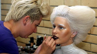 Zadar, 090610.
Na 8. Matrix World Touru 2010. u Zatonu kraj Zadra okupili su se frizeri iz desetak zemalja. Na spektakularnom trodnevnom druzenju koje organizira L’Oreal bilo je oko tisucu gostiju.
Foto: Branislav Grgurovic /CROPIX