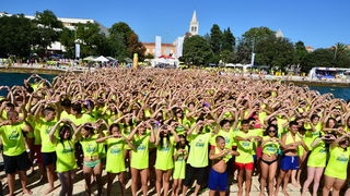 10. dm Millennium Jump na zadarskoj rivi – 3 tisuće skakača poslalo prekrasnu priču u svijet 10. dm Millennium Jump na zadarskoj rivi – 3 tisuće skakača poslalo prekrasnu priču u svijet