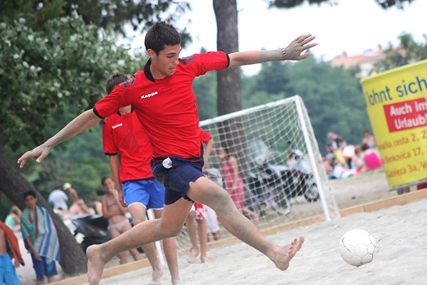 Turnir u nogometu na pijesku na Kolovarama (foto:Saša Čuka)