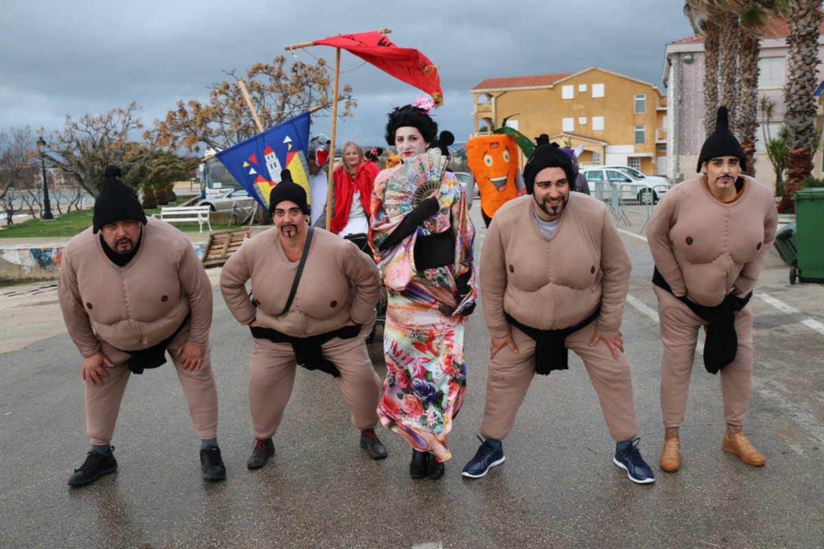 Virske maškare 2018: Defile maškaranih skupina i fešta uz “Koktelse”