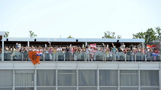 Zagreb, 130812.
Zracna luka Pleso.
Povratak Hrvatskih sportasa u Zagreb sa Olimpijskih igara u Londonu.
Na slici: Na povratku iz Londona sa Olimpijskih Igara, vecina hrvatskih sportasa se vraca avionskim letom Croatie Airlinesa za Zagreb.
Navijaci na ter Zagreb, 130812.
Zracna luka Pleso.
Povratak Hrvatskih sportasa u Zagreb sa Olimpijskih igara u Londonu.
Na slici: Na povratku iz Londona sa Olimpijskih Igara, vecina hrvatskih sportasa se vraca avionskim letom Croatie Airlinesa za Zagreb.
Navijaci na ter