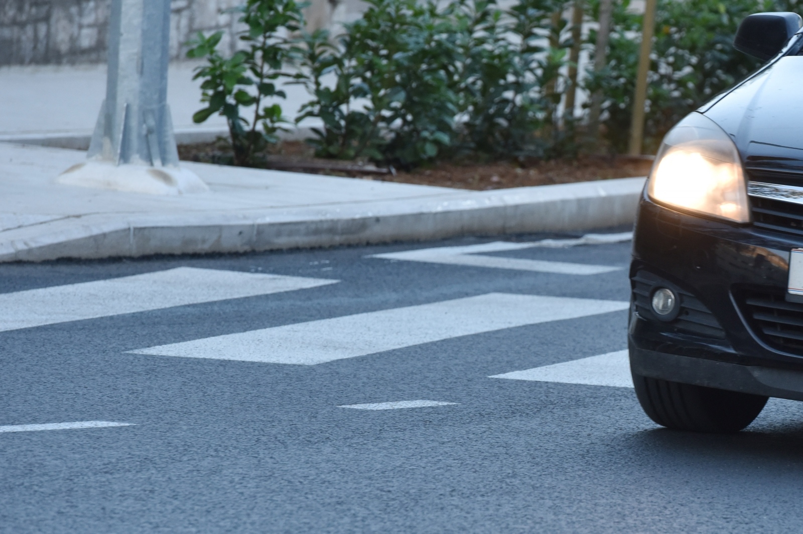 Od danas obvezna svjetla na automobilima u cestovnom prometu