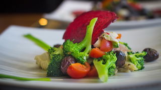 Restoran Bruschetta: Dani dimljenih i mariniranih Cromarisovih proizvoda (3) Restoran Bruschetta: Dani dimljenih i mariniranih Cromarisovih proizvoda (3)