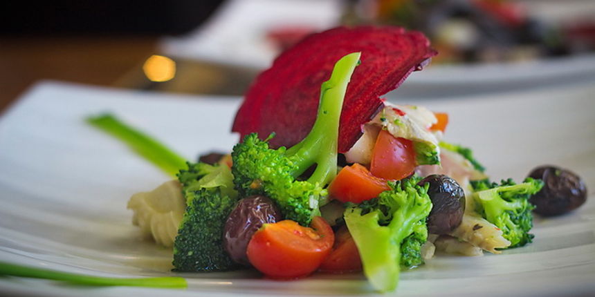 Restoran Bruschetta: Dani dimljenih i mariniranih Cromarisovih proizvoda (3) Restoran Bruschetta: Dani dimljenih i mariniranih Cromarisovih proizvoda (3)