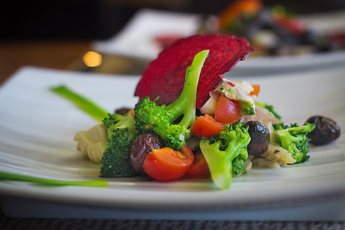 Restoran Bruschetta: Dani dimljenih i mariniranih Cromarisovih proizvoda (3) Restoran Bruschetta: Dani dimljenih i mariniranih Cromarisovih proizvoda (3)