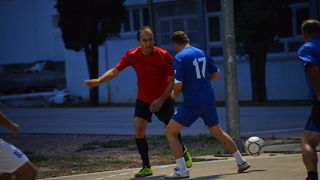 U povodu blagdana Kraljice Mira u Stanovima odigrana utakmica između liječnika i predstavnika Gradske uprave, Foto: Iva Perinčić