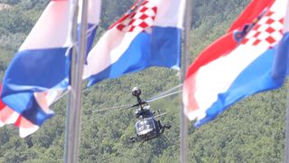 Preleti Rafalea i Krila oluje na obilježavanju 29. obljetnice VRO Oluja @ Knin Preleti Rafalea i Krila oluje na obilježavanju 29. obljetnice VRO Oluja @ Knin