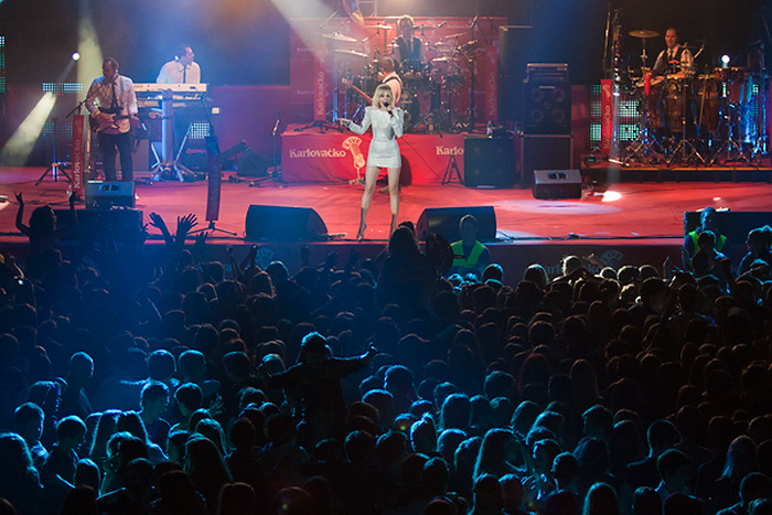 Karlovačko live 2011: Jelena Rozga i Bajaga na Višnjiku, Foto: Kristijan Orlić