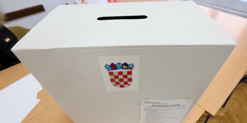 Glasovanje, izbori, biračko mjesto. Photo: Marijan Susenj/PIXSELL Glasovanje, izbori, biračko mjesto. Photo: Marijan Susenj/PIXSELL