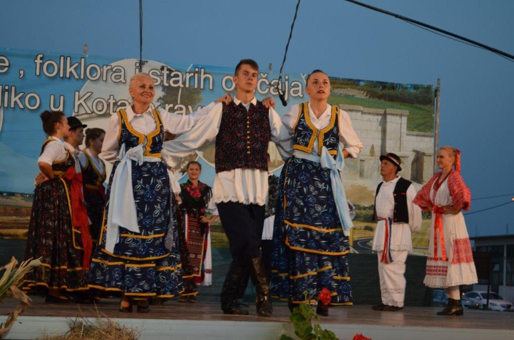 Folklor, ravni kotari, običaji, tradicija