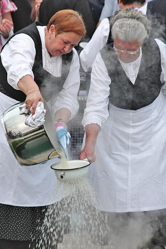 5. Eno-eko-gastro-etno stol (foto: Marin Gospić)