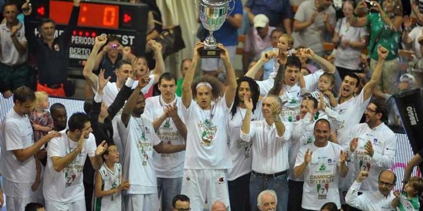 Montepaschi Siena, foto: menssanabasket.it Montepaschi Siena, foto: menssanabasket.it