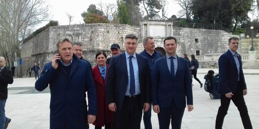 Andrej Plenković u Zadru o svemu po malo Andrej Plenković u Zadru o svemu po malo